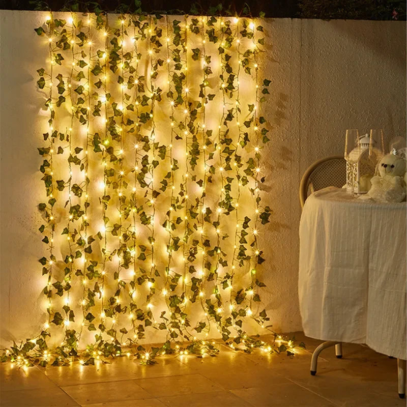 Blumen- und Blätter-Lichterkette mit künstlicher Ranke, batteriebetrieben – dekorative LED-Lichter für Weihnachten, Hochzeit und Wohnräume