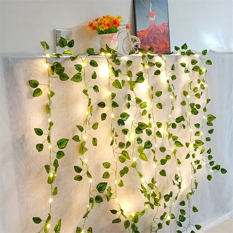 Blumen- und Blätter-Lichterkette mit künstlicher Ranke, batteriebetrieben – dekorative LED-Lichter für Weihnachten, Hochzeit und Wohnräume
