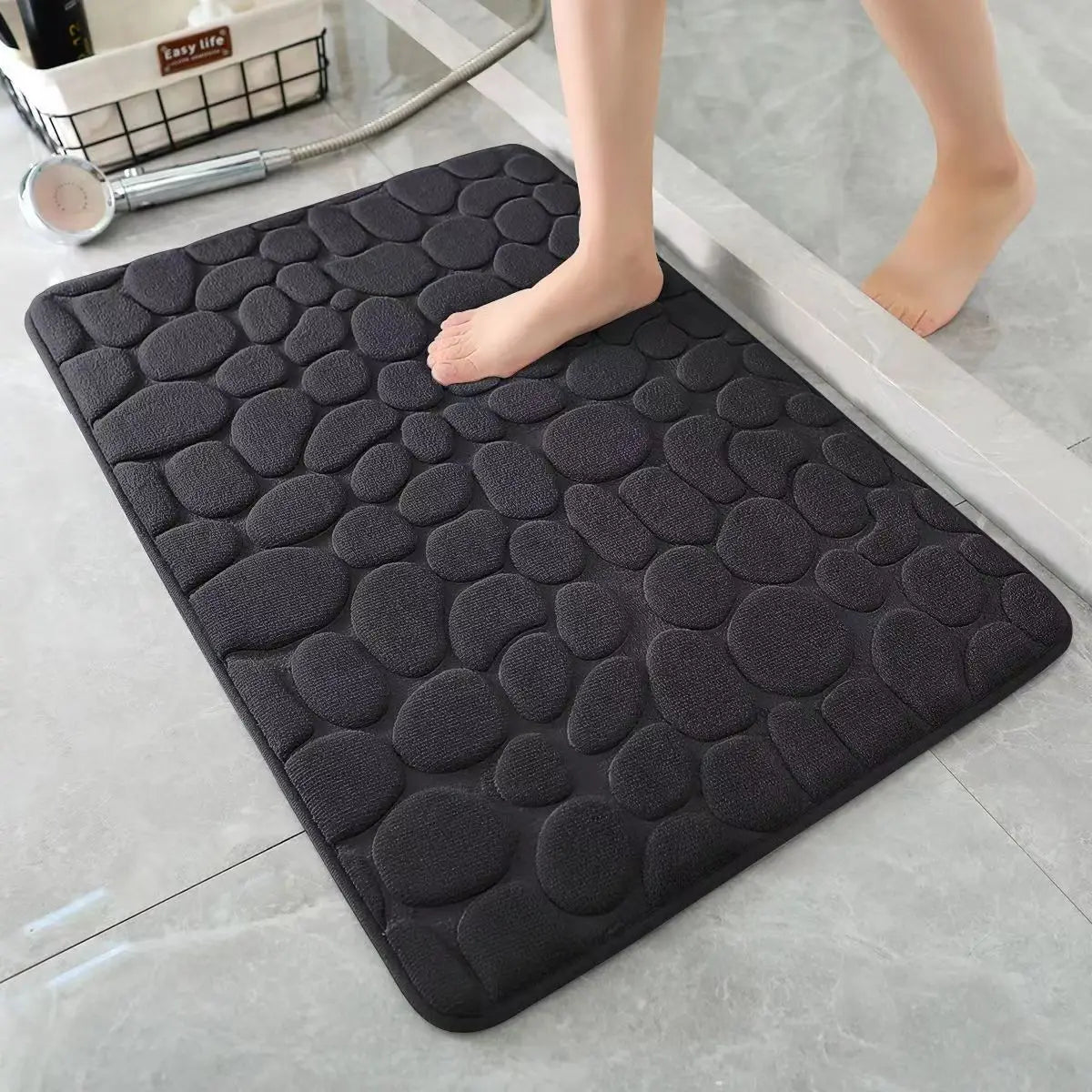 Rutschfeste 3D-Badematte mit hoher Saugfähigkeit – schnell trocknender, waschbarer Badteppich mit Steinrelief für Bad, Tür und Boden.